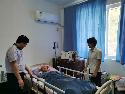 慰问照片.jpg
